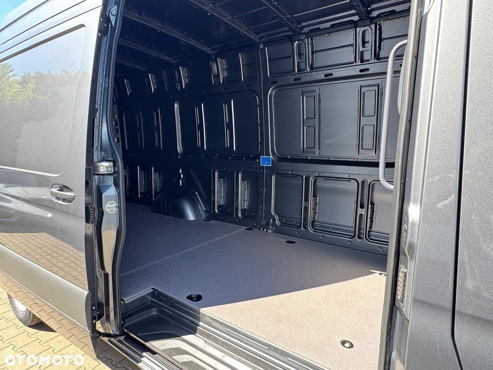 Mercedes-Benz Sprinter Furgon L3H2 317 cdi - 21