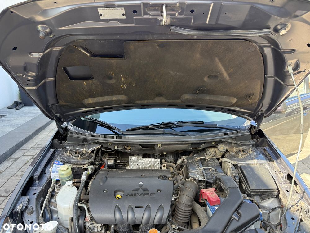 Mitsubishi Lancer 1.8 Intense - 35