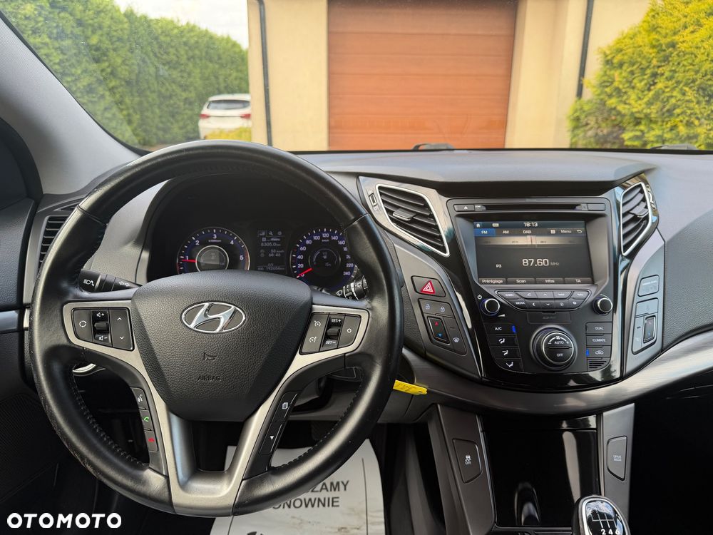 Hyundai i40 Kombi 1.7 CRDi Premium - 31