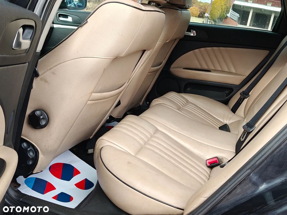 Alfa Romeo 159 1.9 JTDM 8V DPF Distinctive - 8