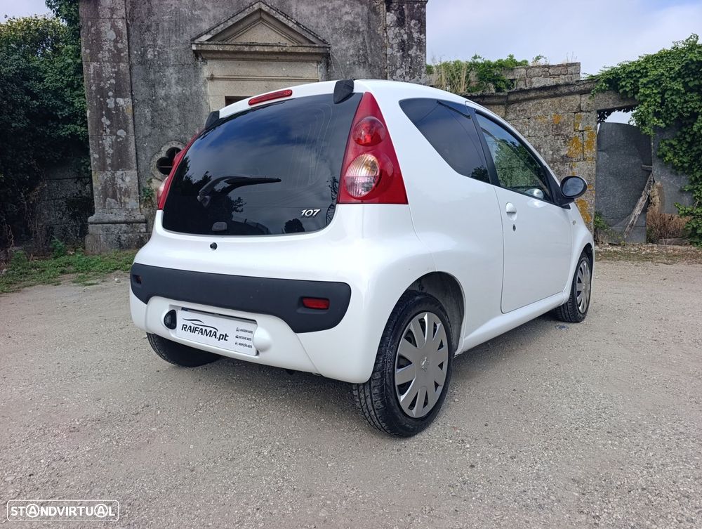 Peugeot 107 1.4 HDi Trendy - 9