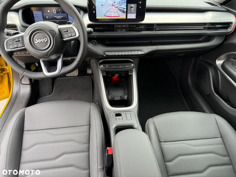 Jeep Avenger 1.2 T3 mHEV Summit FWD eDCT6 - 11