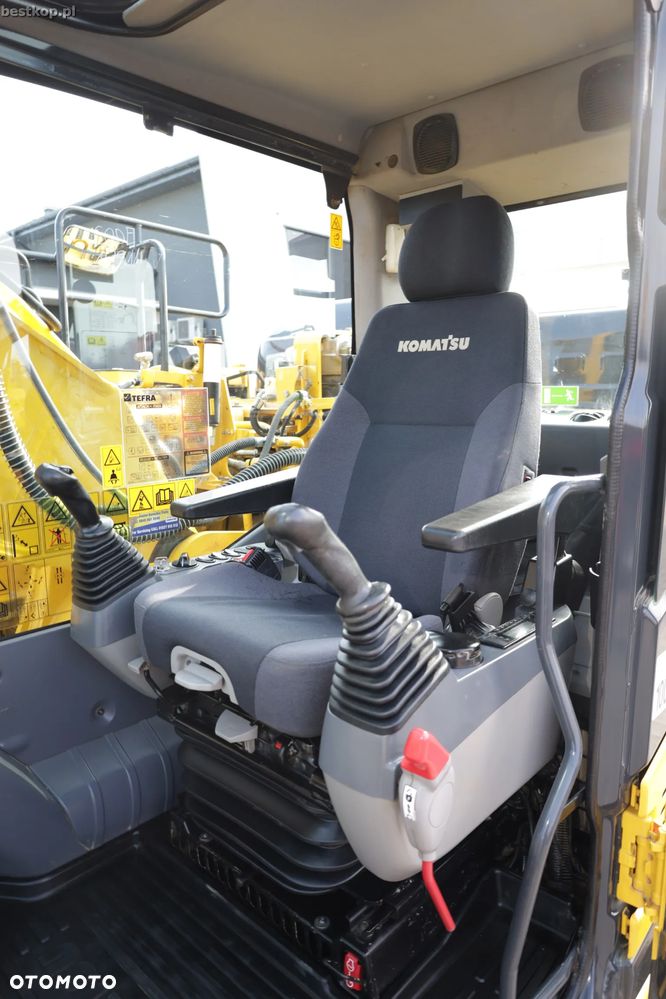 Komatsu PC210LC-11 - 18