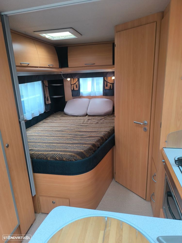 Pilote Reference Autocaravana 2.8 pilote 6 dormidas 2006 chassi alko Hu - 17