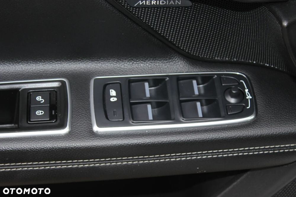 Jaguar XF 25d R-Sport - 24