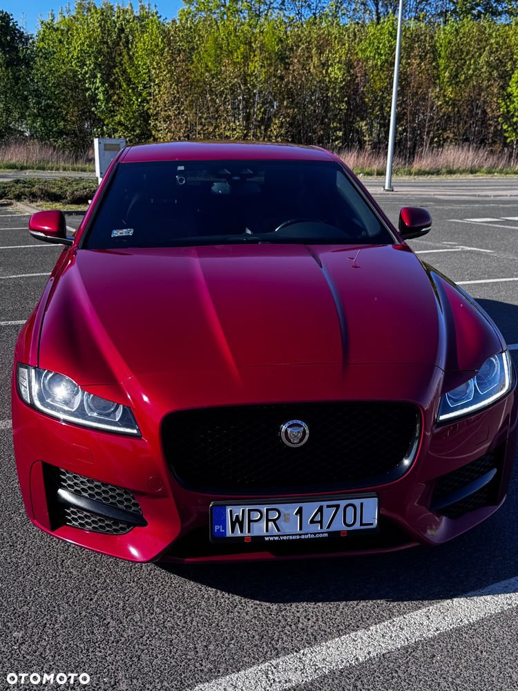 Jaguar XF 2.0 i4D R-Sport - 6