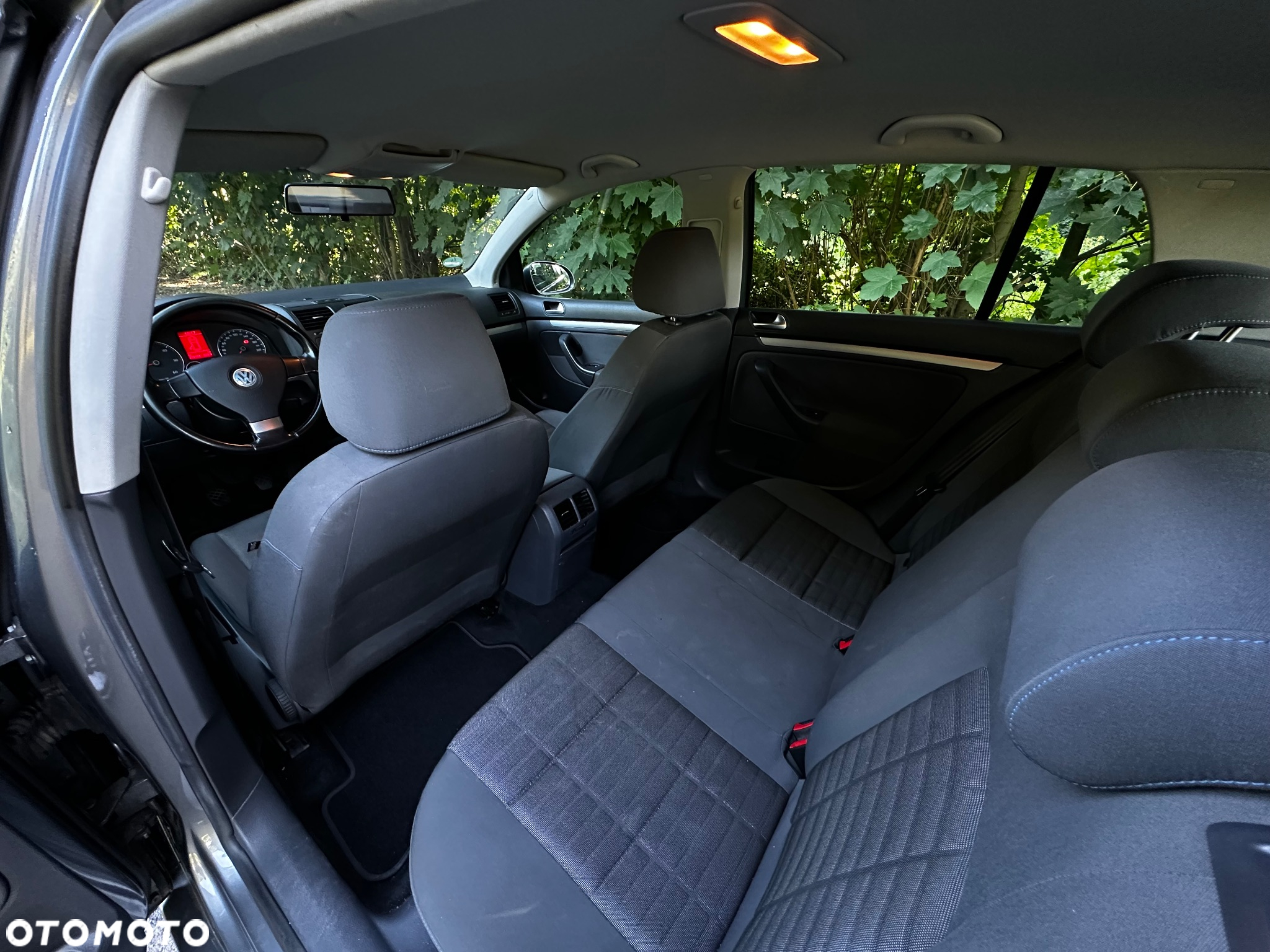 Volkswagen Golf V 1.9 TDI Trendline - 11
