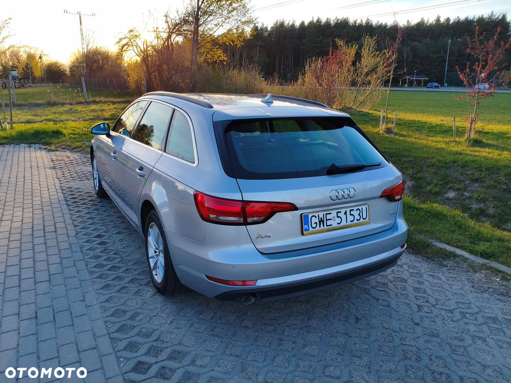 Audi A4 Avant 2.0 TDI S tronic - 9