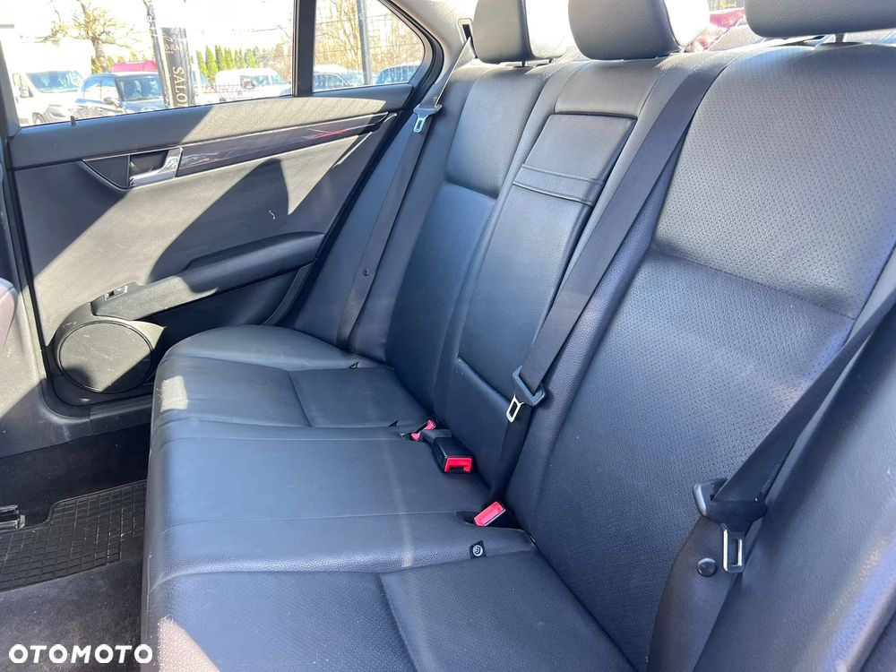 Mercedes-Benz Klasa C - 25