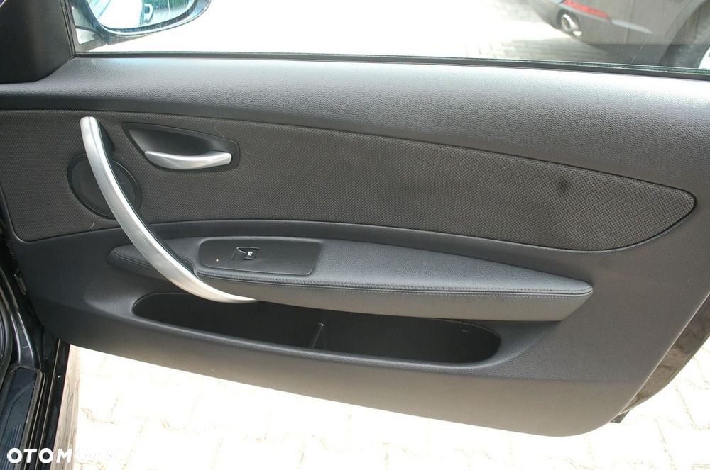 BMW Seria 1 - 30