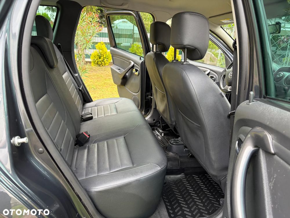 Dacia Duster SCe 115 4x2 Celebration - 9