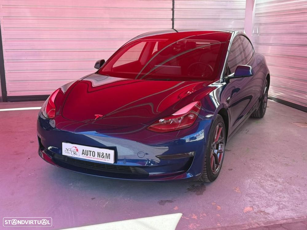 Tesla Model 3 - 1