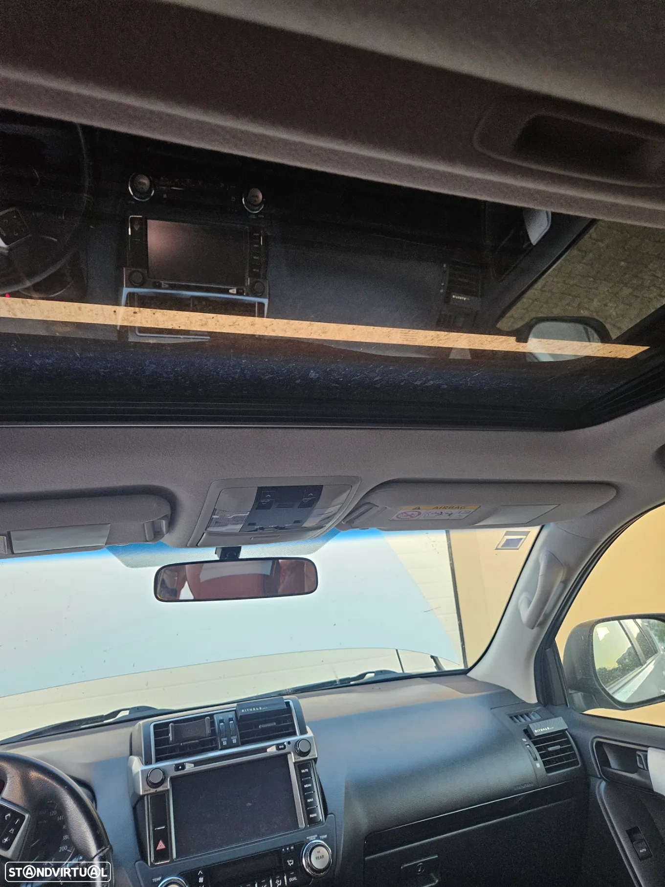 Toyota Land Cruiser - 17