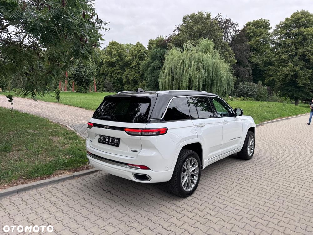 Jeep Grand Cherokee - 4