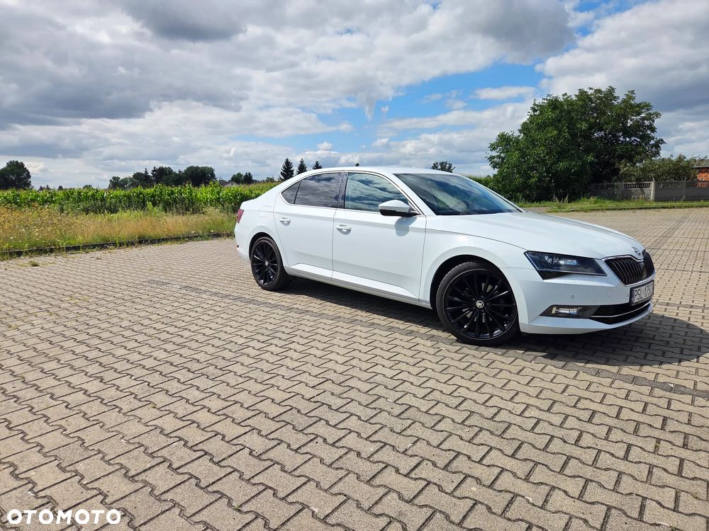 Skoda Superb 2.0 TDI Ambition DSG - 21