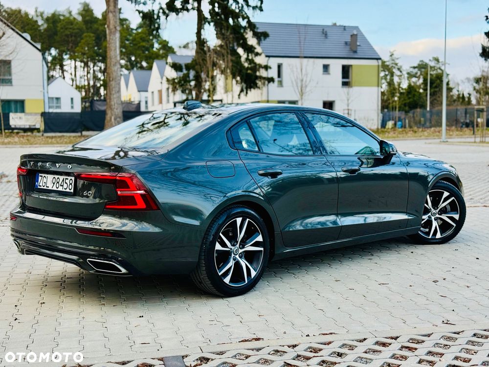 Volvo S60 T4 R-Design - 34