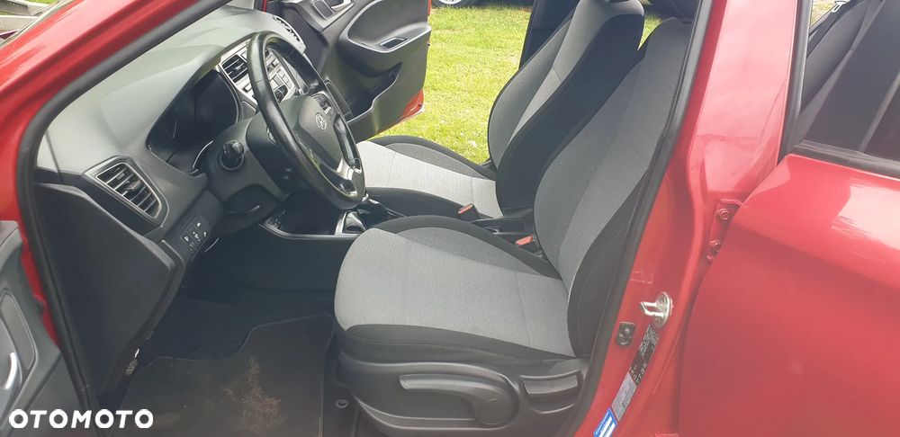 Hyundai i20 1.2 Intro Edition - 8