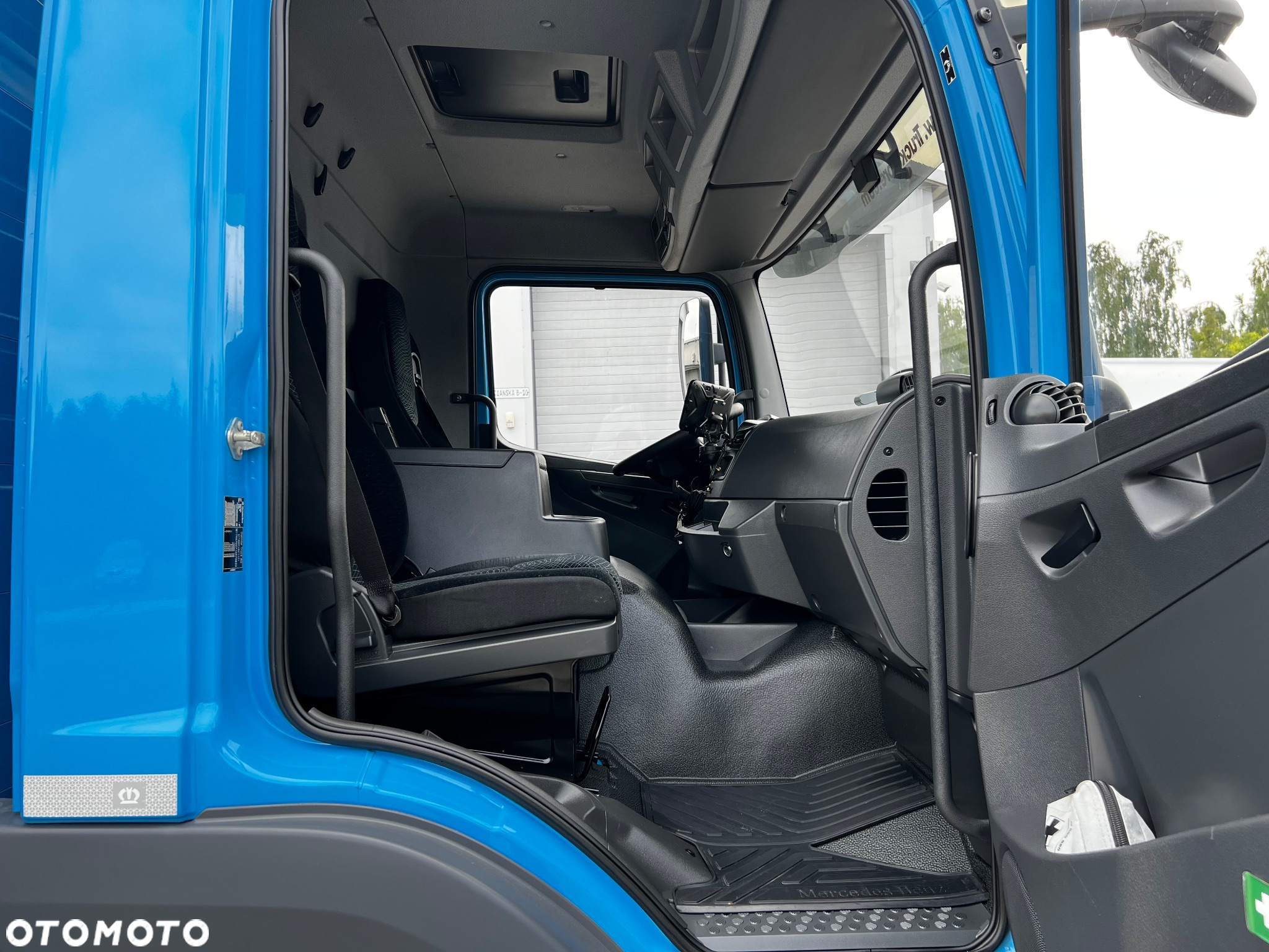 Mercedes-Benz ATEGO - 33