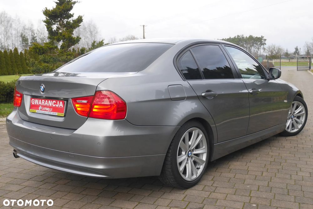 BMW Seria 3 318i - 7