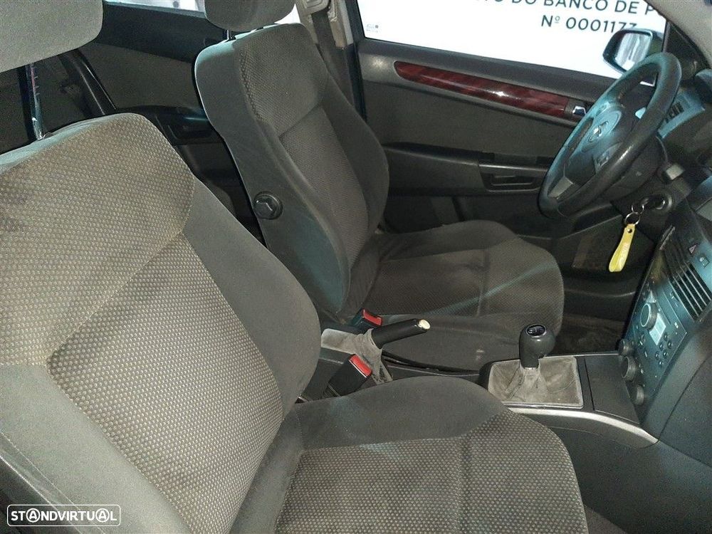 Opel Astra 1.7 CDTi Elegance - 13