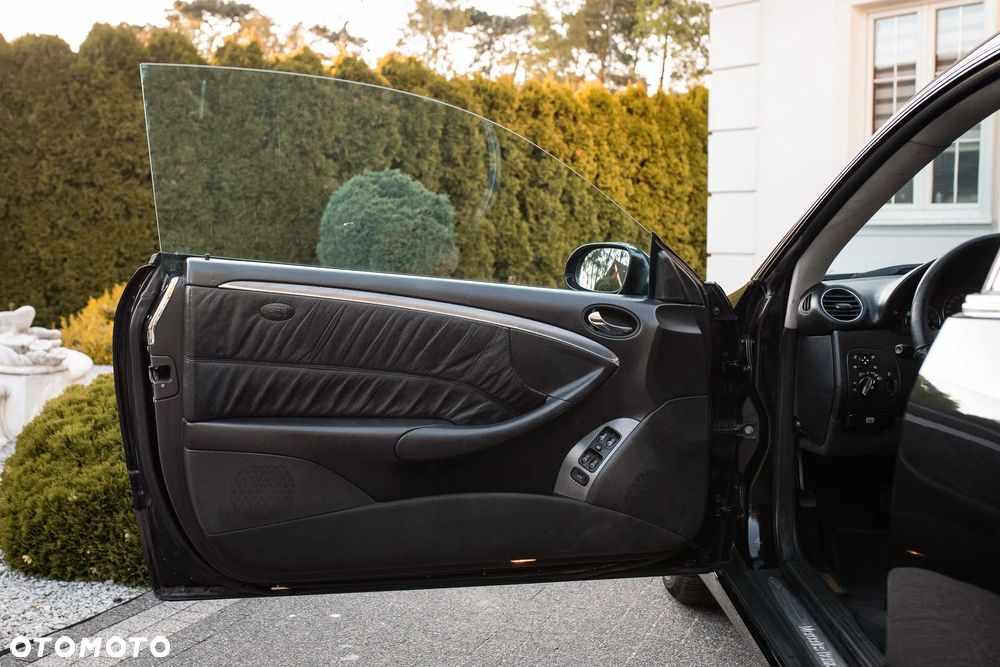 Mercedes-Benz CLK - 14