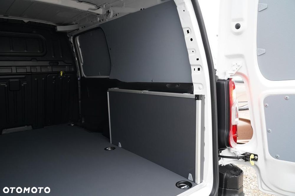 Toyota Proace City 1.5 D-4D Long 2,3t Active - 13