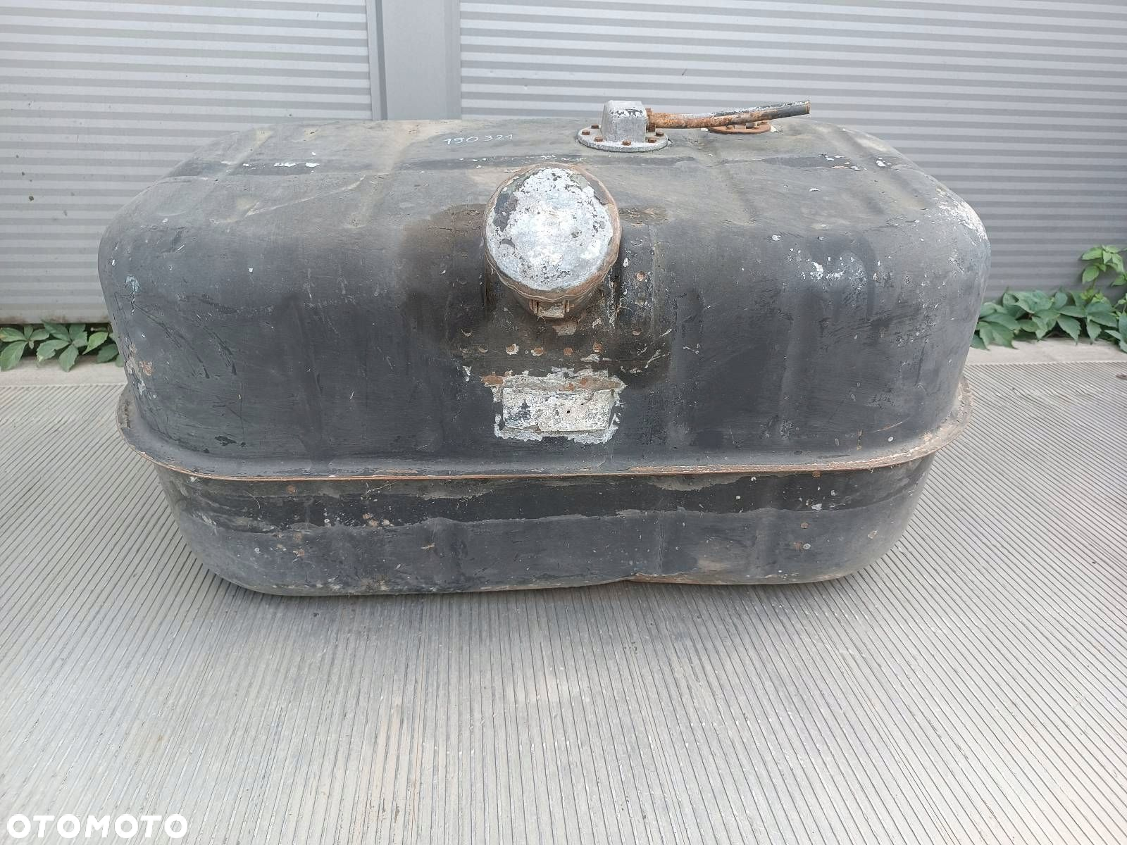 BAK ZBIORNIK PALIWA METALOWY 180L 85X50X43 - 2