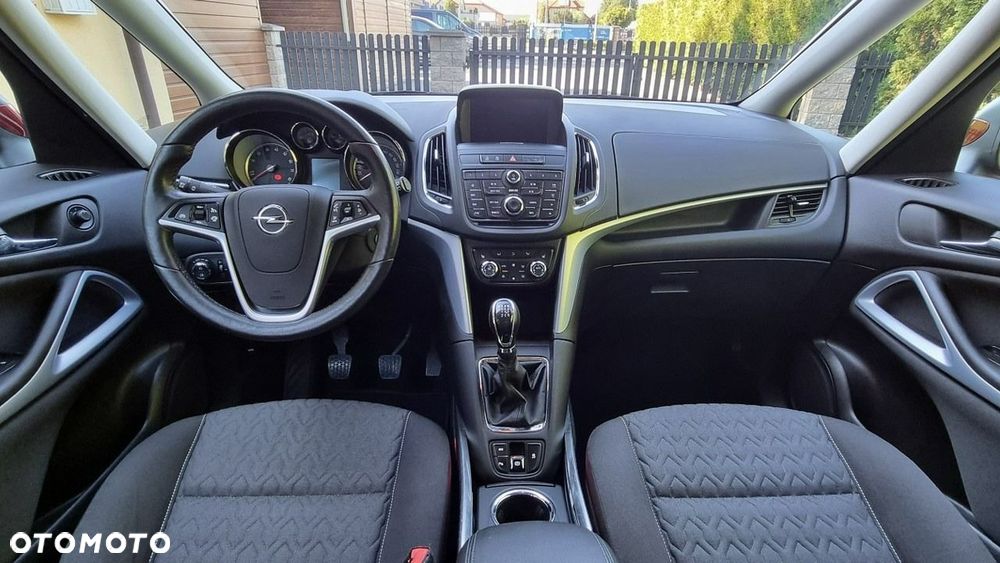 Opel Zafira - 15