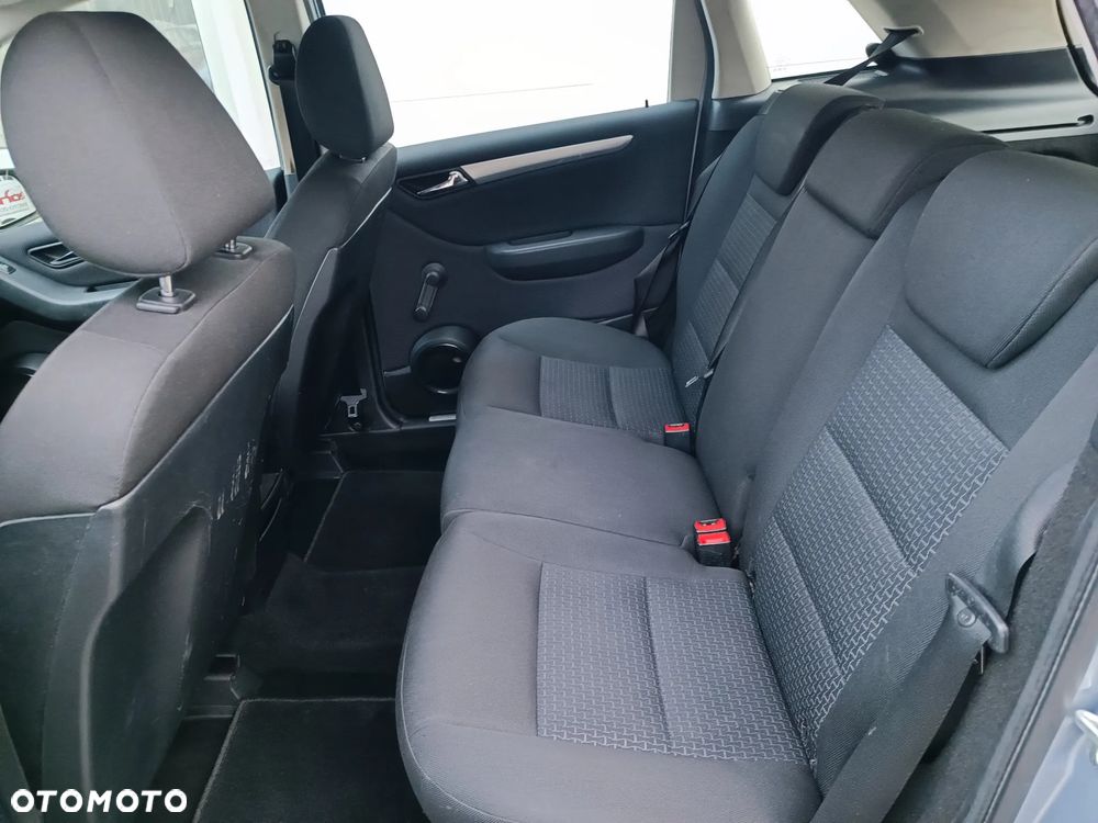 Mercedes-Benz Klasa B 180 CDI Autotronic - 21