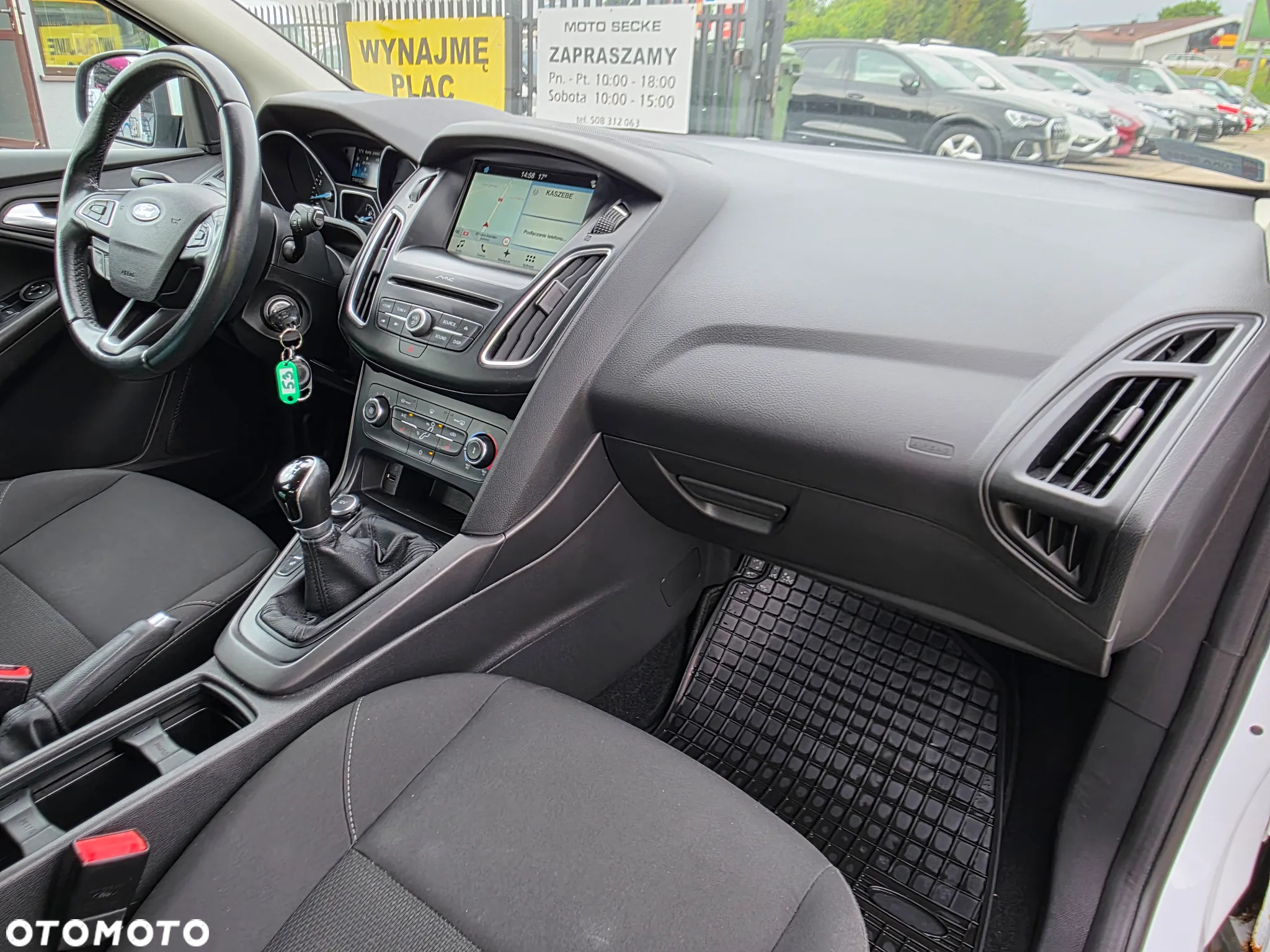 Ford Focus - 10