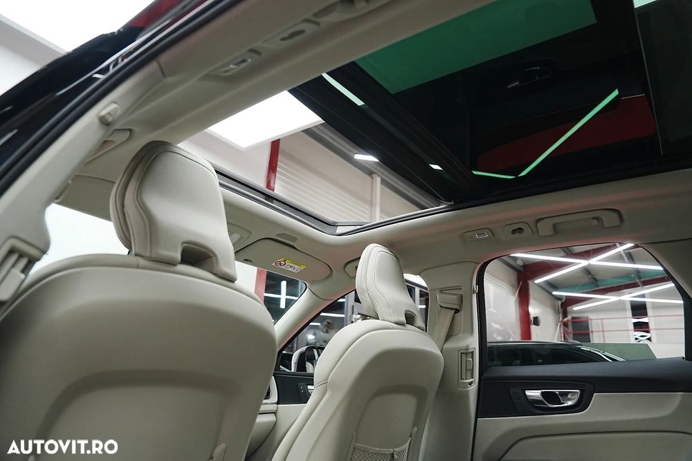 Volvo XC 60 Recharge T6 Twin Engine eAWD Inscription Expression - 14