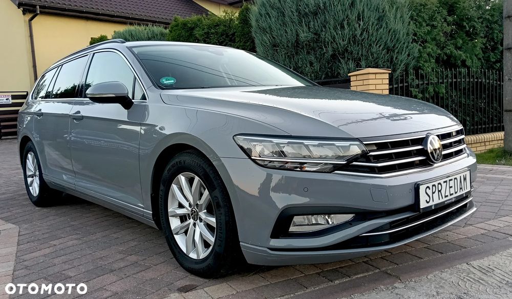 Volkswagen Passat 2.0 TDI SCR DSG Business - 2