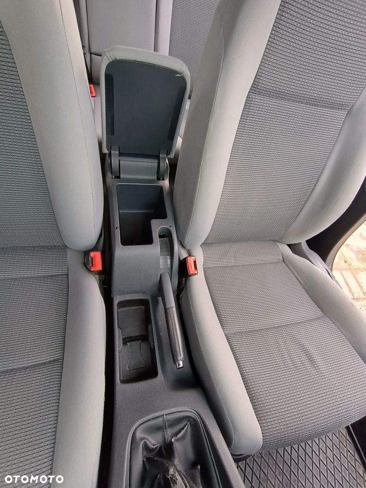 Volkswagen Golf 1.9 TDI Trendline - 21