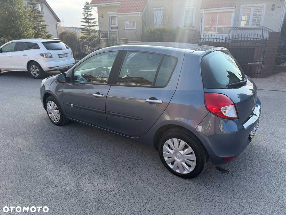 Renault Clio 1.2 16V All Inclusive - 7