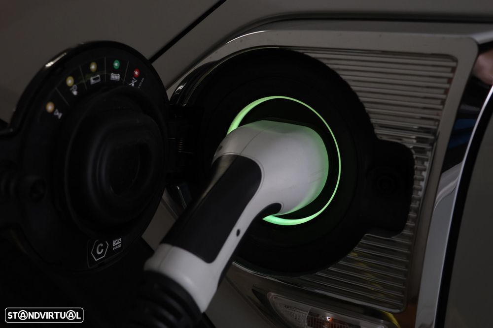 MINI Countryman Cooper SE ALL4 Auto - 37