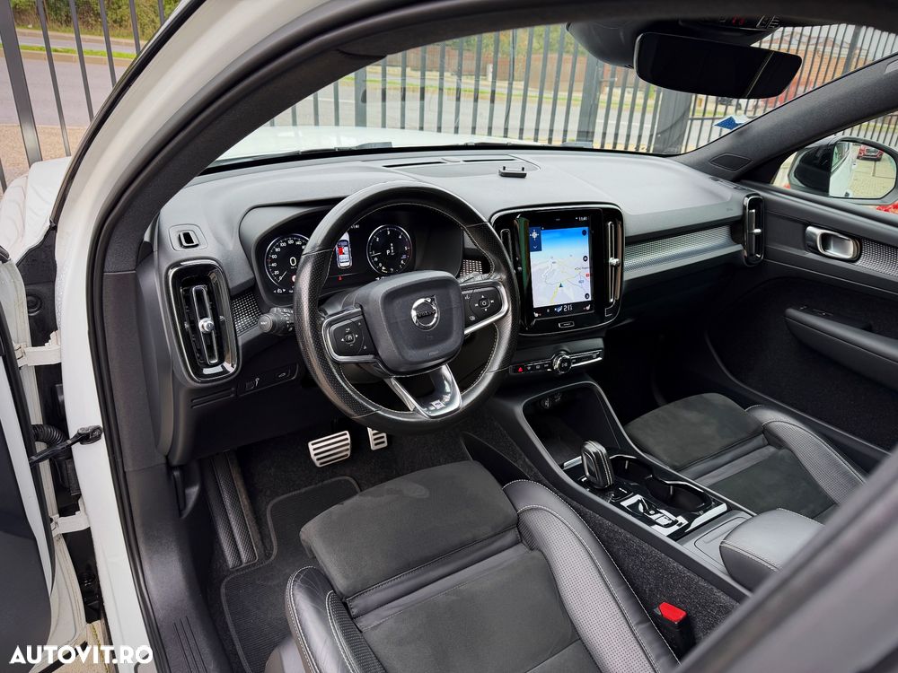 Volvo XC 40 D4 AWD Geartronic R-Design - 8