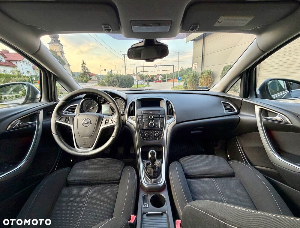 Opel Astra 1.4 Turbo Cosmo - 30