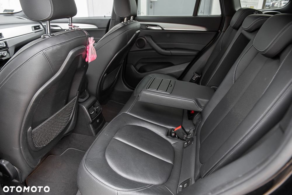 BMW X1 xDrive18d xLine sport - 31