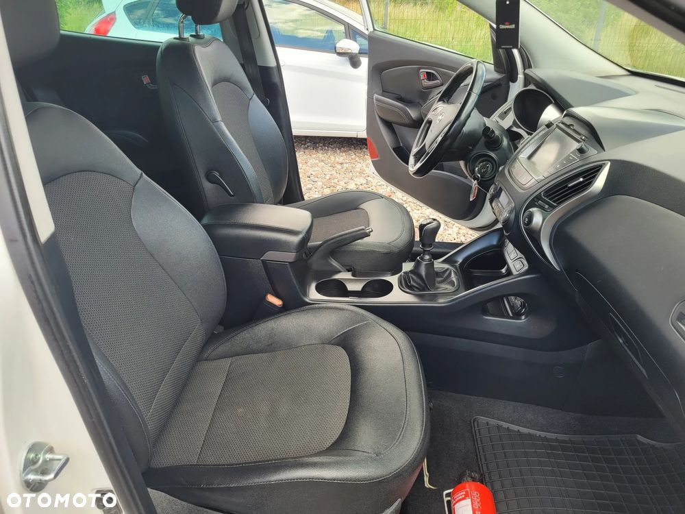 Hyundai ix35 1.7 CRDi 2WD blue Style - 17