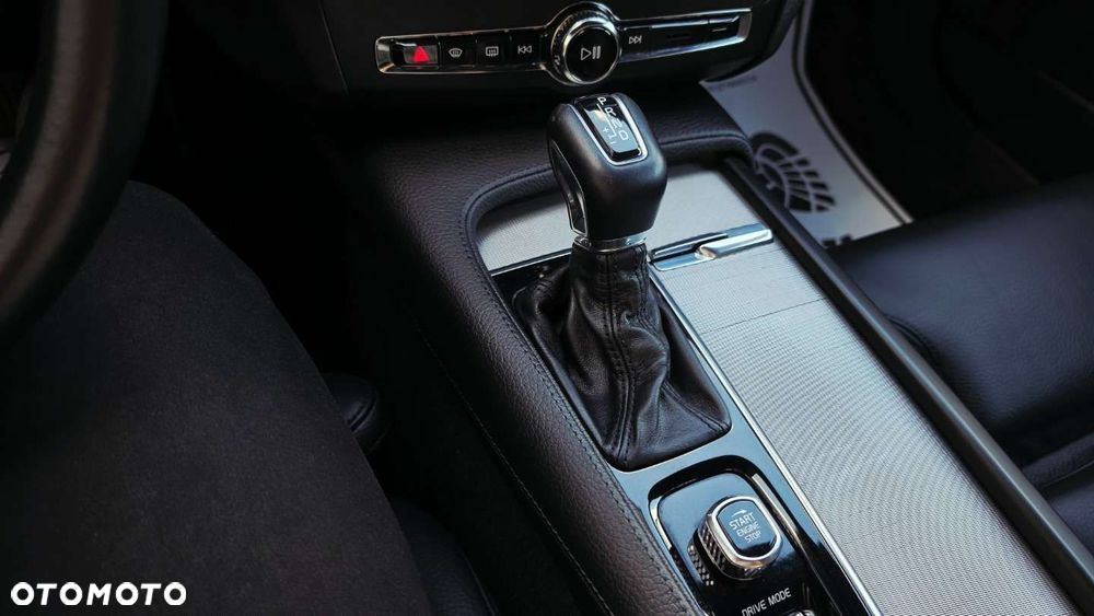 Volvo S90 - 18