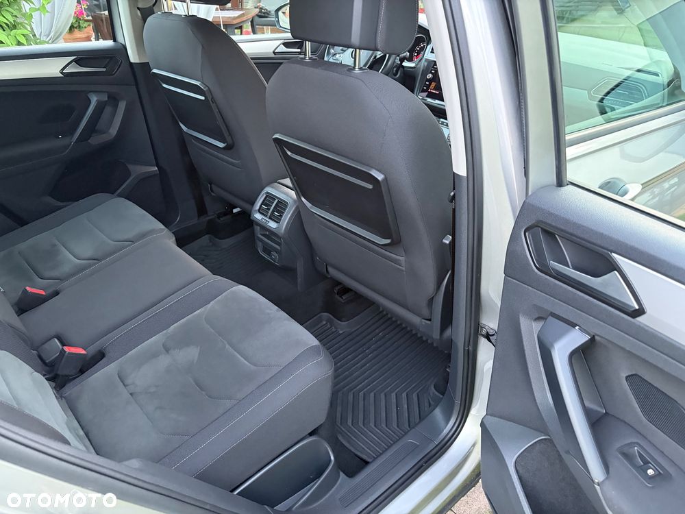 Volkswagen Tiguan - 15