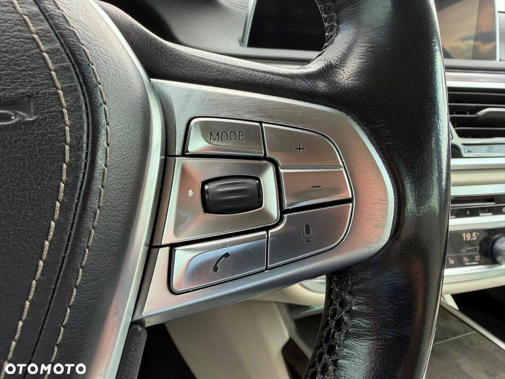 BMW Seria 7 - 24