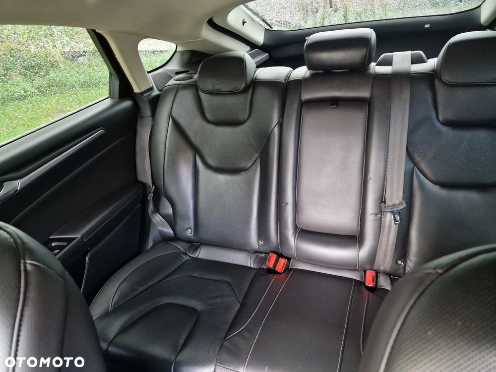Ford Mondeo 2.0 TDCi Start-Stopp PowerShift-Aut Titanium - 32