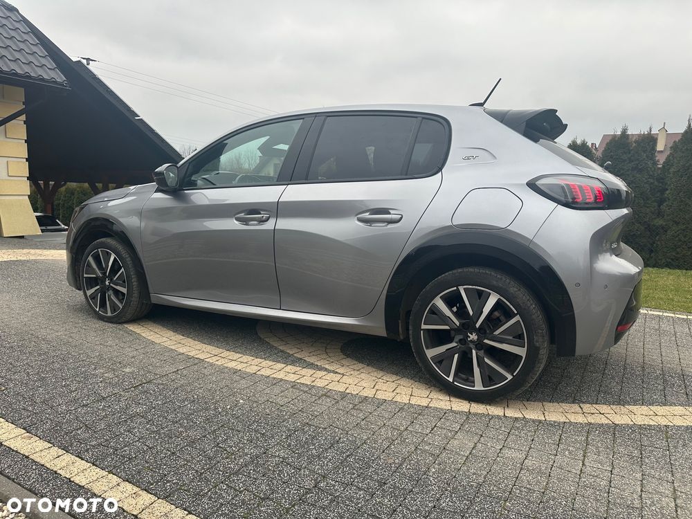 Peugeot 208 PureTech 100 GT - 8