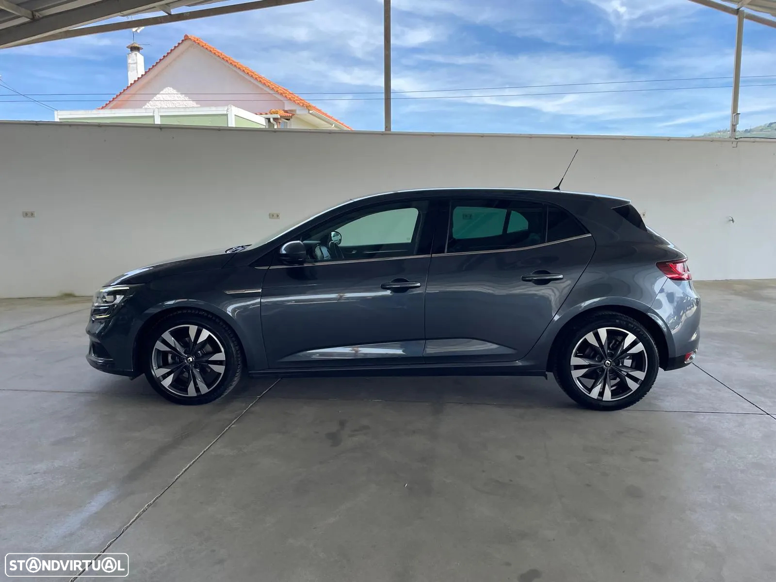 Renault Mégane 1.5 Blue dCi Intens EDC - 2