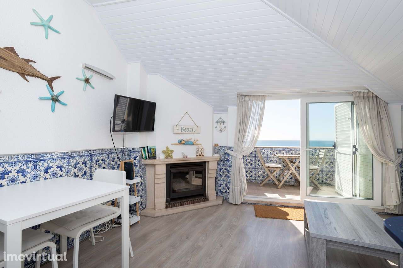 Apartamento T1 com vista mar na primeira linha da praia, ultimo andar - Grande imagem: 3/15