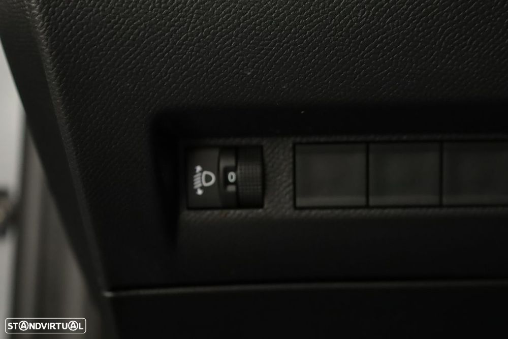 Peugeot e-208 51 kWh Allure - 20