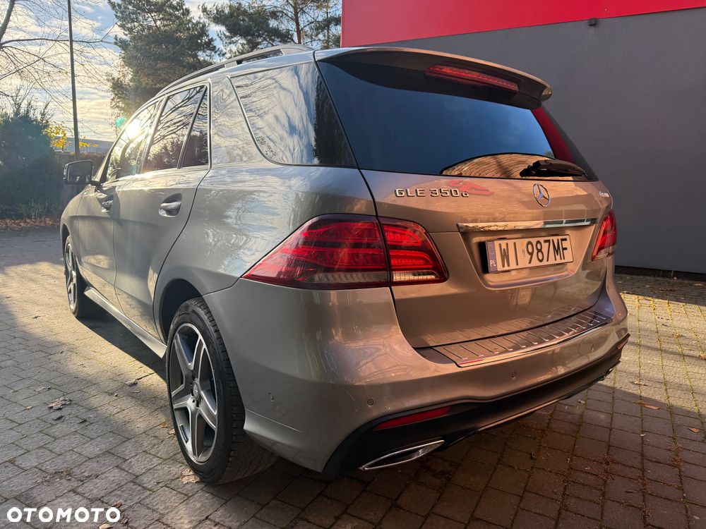 Mercedes-Benz GLE 350 d 4-Matic - 32
