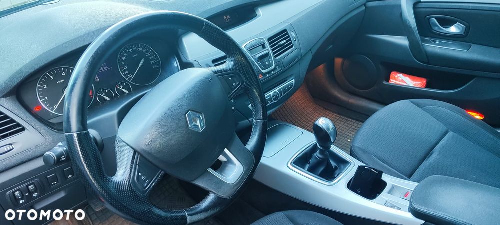 Renault Laguna - 4