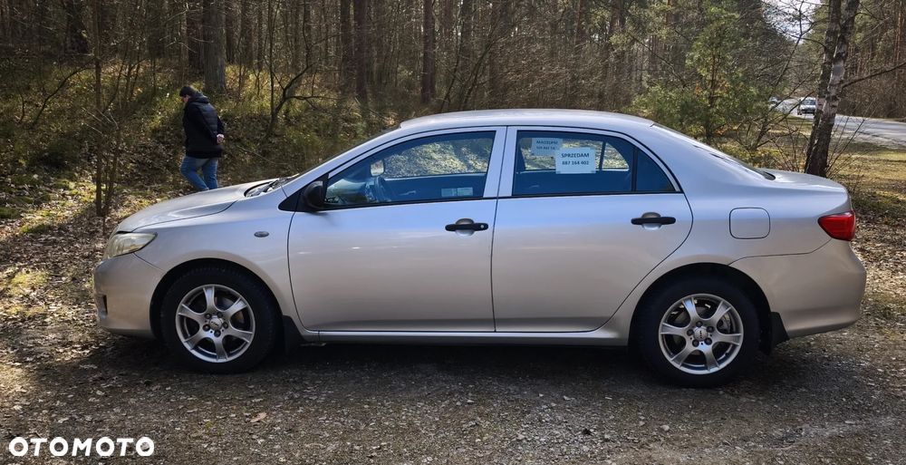 Toyota Corolla 1.6 VVT-i Sol Start - 2